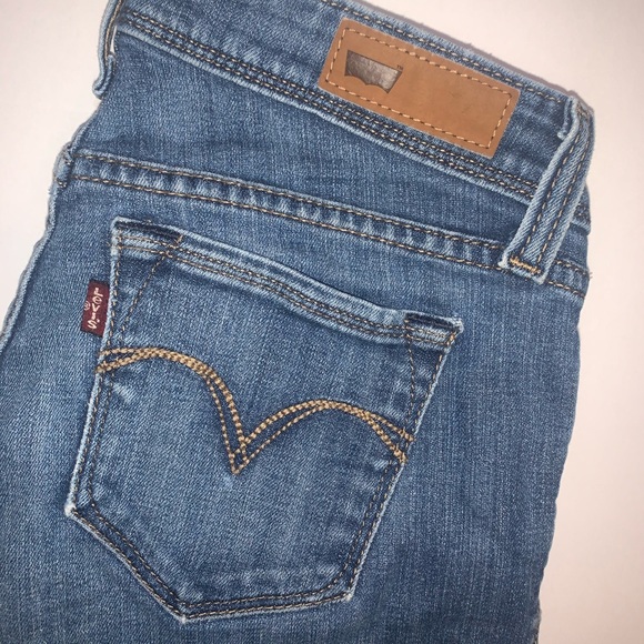 💙 LEVI’s Bold Curve Jeans - Picture 3 of 6